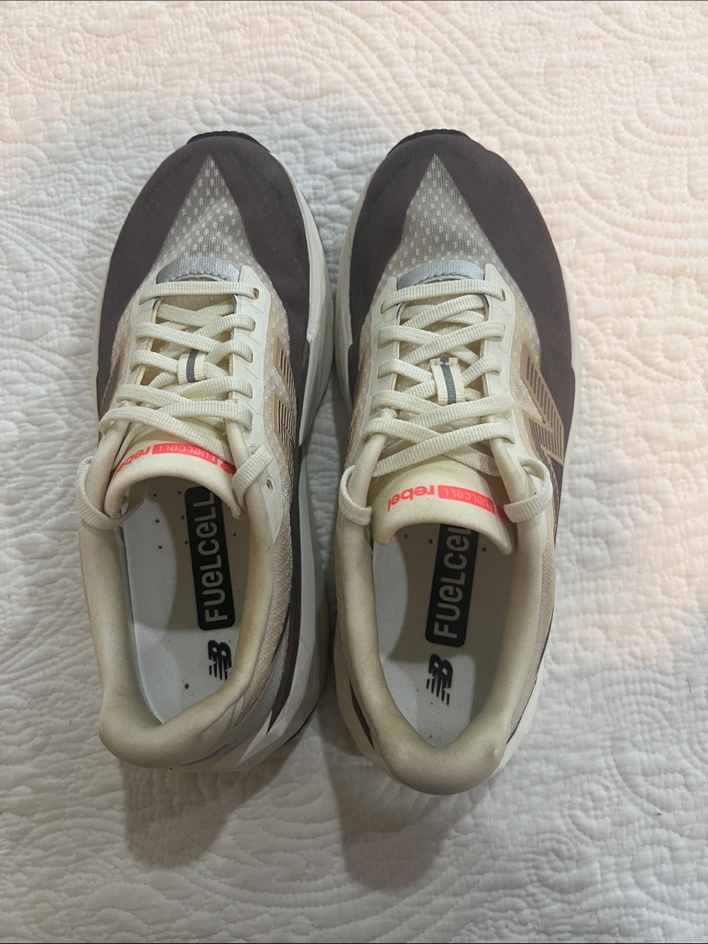 New Balance FuelCell Women's Running Shoe - Cream & brown with mauve tint. - Picture 5 of 8